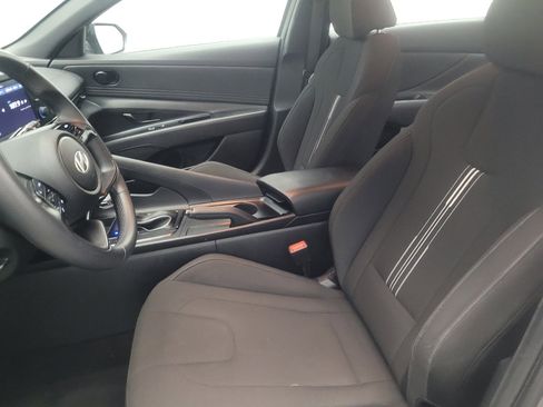 Used 2025 Hyundai Elantra Sport w/ Cargo Package FWD image 17
