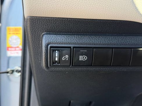 Used 2024 Toyota Corolla LE FWD image 29