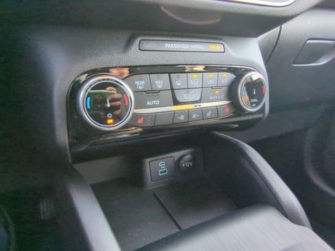 Used 2022 Ford Escape SE w/ Convenience Package image 27