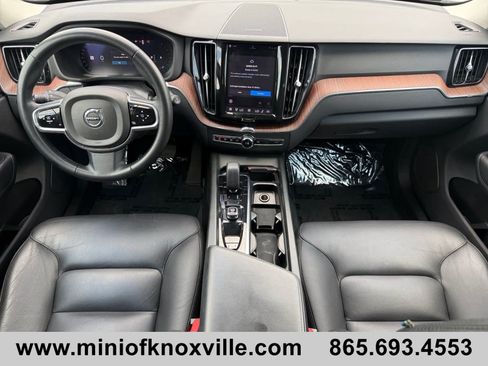 Used 2023 Volvo XC60 B5 Plus AWD/4WD image 24