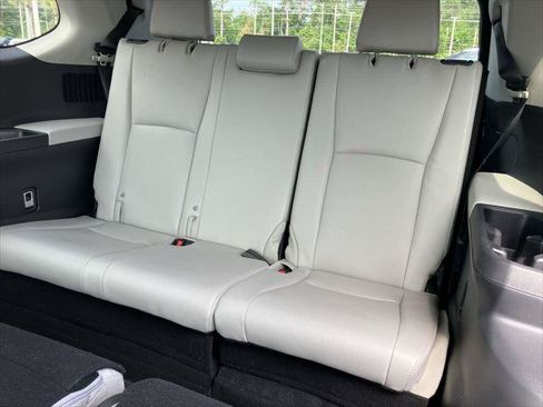 Certified 2025 Toyota Grand Highlander AWD Hybrid image 28