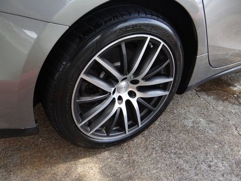 Used 2014 Maserati Ghibli RWD image 26