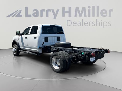New 2026 RAM 5500 Tradesman w/ Chrome Appearance Group AWD/4WD image 3