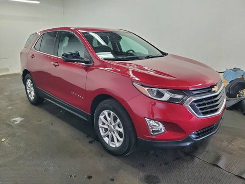 Used 2020 Chevrolet Equinox LT w/ Driver Convenience Package FWD image 3