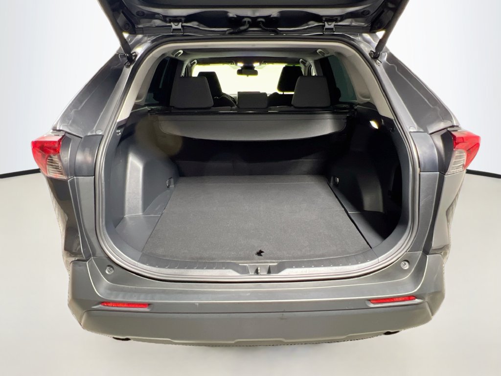 Used 2025 Toyota RAV4 XLE w/ Convenience Package AWD/4WD image 31