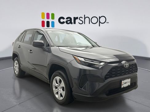 Used 2025 Toyota RAV4 LE image 7
