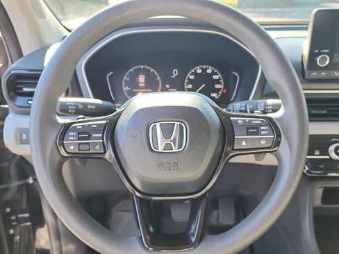 Used 2023 Honda Pilot LX image 12