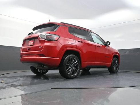 Used 2022 Jeep Compass Limited w/ (RED) Package AWD/4WD image 37