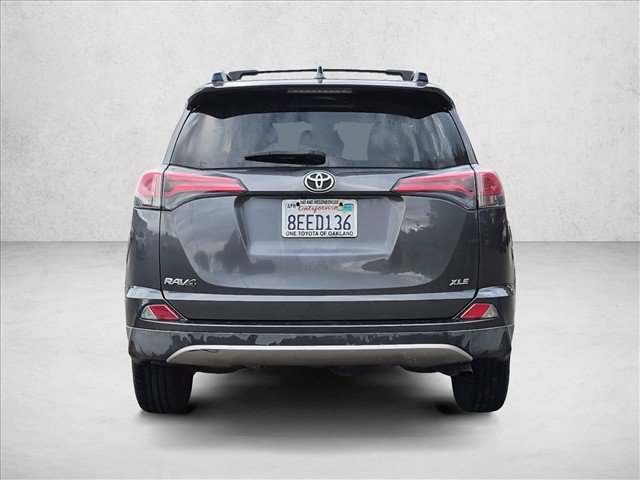 Used 2018 Toyota RAV4 XLE FWD image 6