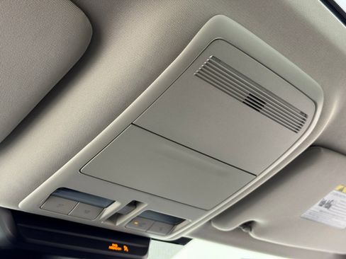 Used 2024 MAZDA CX-90 3.3 Turbo w/ Preferred Package image 31