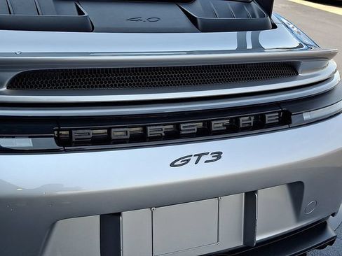 Certified 2025 Porsche 911 GT3 RWD image 32