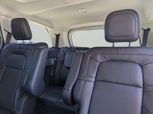 New 2025 Lincoln Aviator Reserve w/ Equipment Group 201A image 21