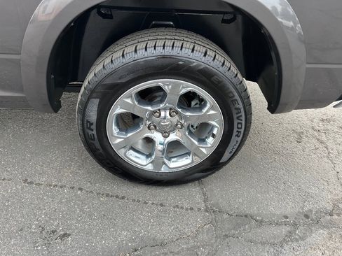 Used 2017 RAM 1500 Laramie image 42