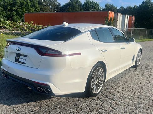 Used 2018 Kia Stinger RWD image 5