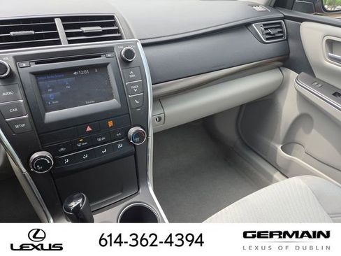 Used 2016 Toyota Camry LE FWD image 33
