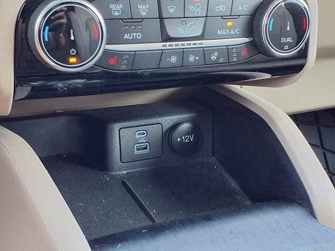 Used 2022 Ford Escape SEL AWD/4WD image 14