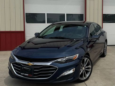 Used 2022 Chevrolet Malibu LT image 3