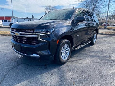 Used 2024 Chevrolet Tahoe LT image 3