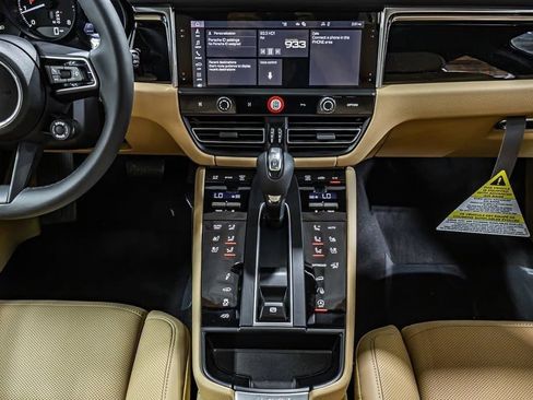 New 2025 Porsche Macan image 16