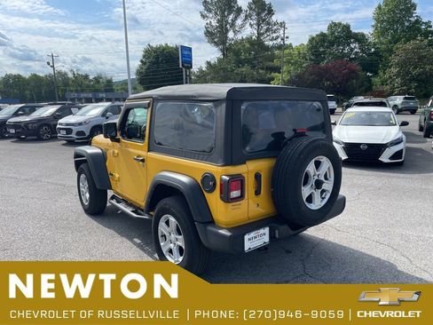 Used 2021 Jeep Wrangler Sport AWD/4WD image 30