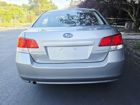 Used 2011 Subaru Legacy 2.5i AWD/4WD image 4