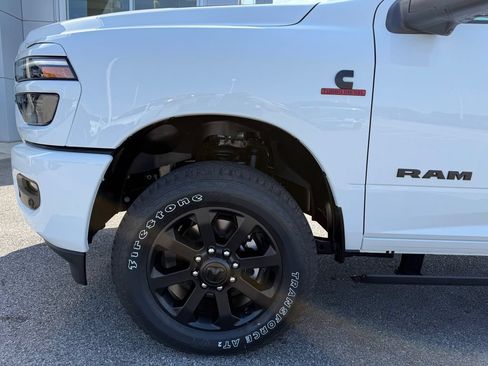 New 2026 RAM 2500 Laramie AWD/4WD image 23