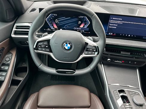 Used 2025 BMW 330i Sedan w/ Premium Package image 18