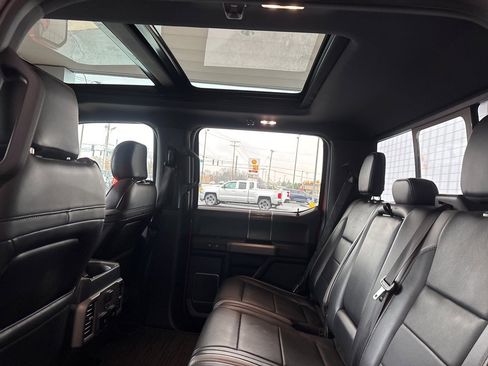 Used 2018 Ford F150 Raptor w/ Equipment Group 802A Luxury image 26