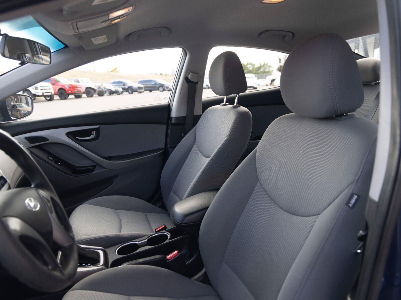 Used 2016 Hyundai Elantra SE FWD image 9