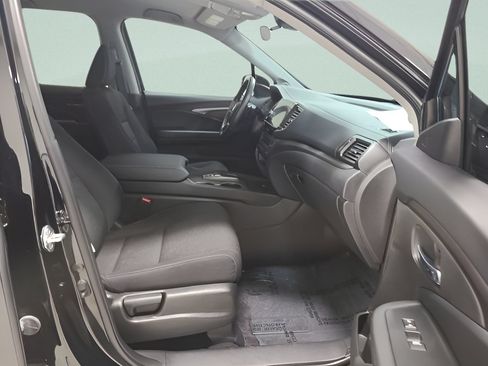 Certified 2024 Honda Ridgeline Sport image 12