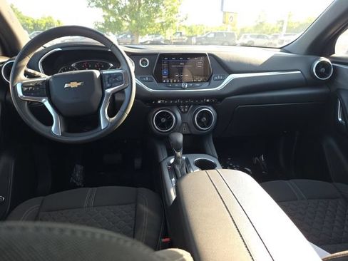 Used 2021 Chevrolet Blazer LT AWD/4WD image 6