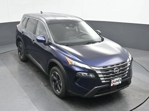 Used 2025 Nissan Rogue SV AWD/4WD image 35
