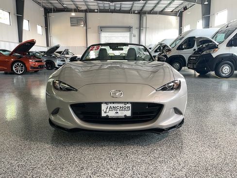 Used 2023 MAZDA MX-5 Miata Club RWD image 3