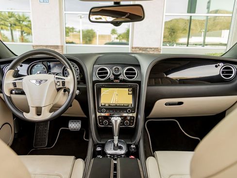 Used 2015 Bentley Continental GT image 4