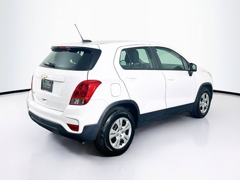 Used 2018 Chevrolet Trax LS image 9