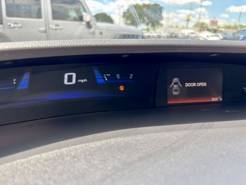 Used 2013 Honda Civic LX image 25