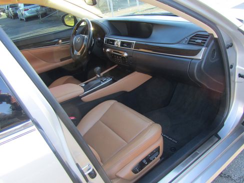 Used 2013 Lexus GS 350 w/ Luxury Pkg image 22