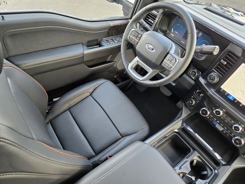 New 2026 Ford F250 Lariat w/ Lariat Ultimate Package image 19