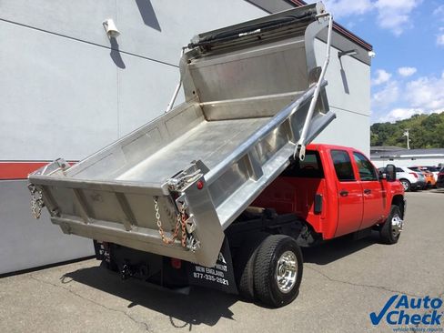 Used 2013 Chevrolet Silverado 3500 W/T w/ Snow Plow Prep Package image 11