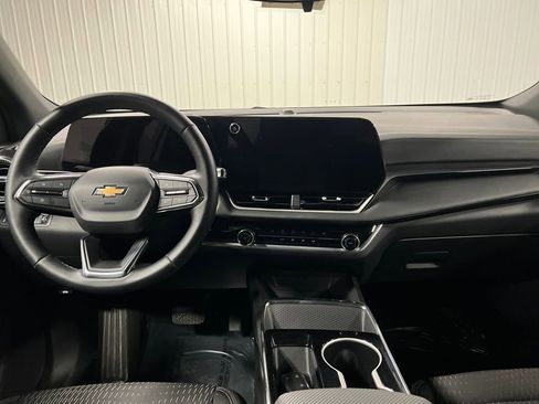 Certified 2025 Chevrolet Equinox LT image 17