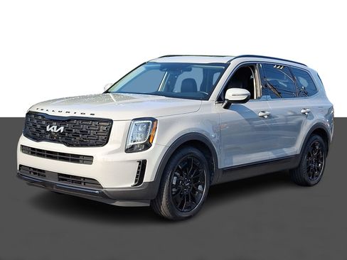 Used 2022 Kia Telluride EX w/ EX Premium Package AWD/4WD image 3