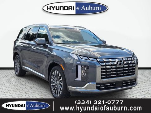 Certified 2025 Hyundai Palisade Calligraphy FWD image 1
