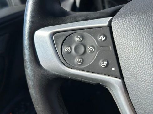 Used 2024 GMC Terrain SLT image 24