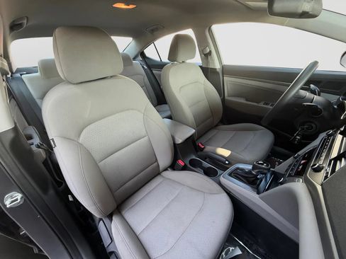 Used 2018 Hyundai Elantra SEL w/ Cargo Package FWD image 21