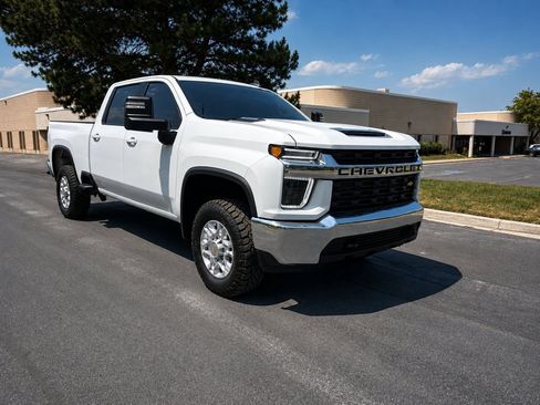 Used 2022 Chevrolet Silverado 2500 LT w/ Fleet Comfort Package AWD/4WD image 1
