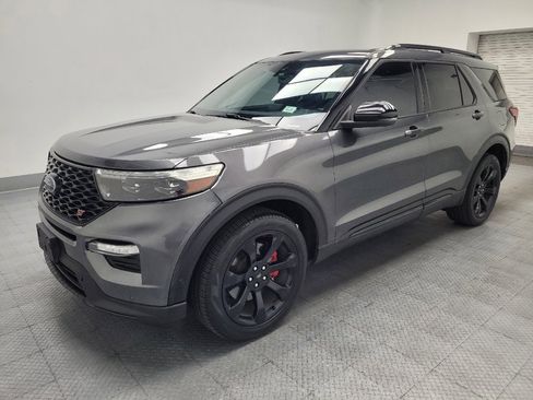 Used 2020 Ford Explorer ST w/ ST Street Pack AWD/4WD image 2