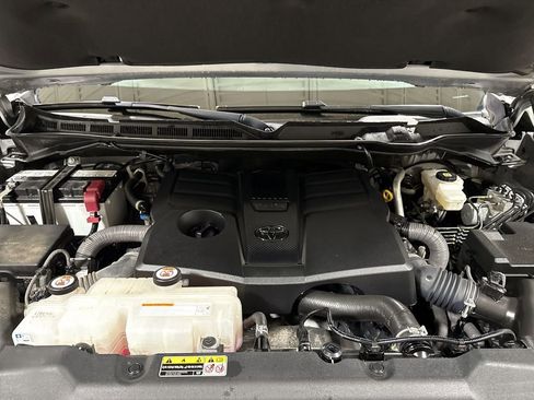 Used 2022 Toyota Tundra Limited w/ TRD Off-Road Package image 25