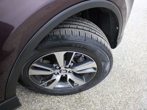 Used 2018 Toyota RAV4 XLE w/ Plus Extra Value Package image 29