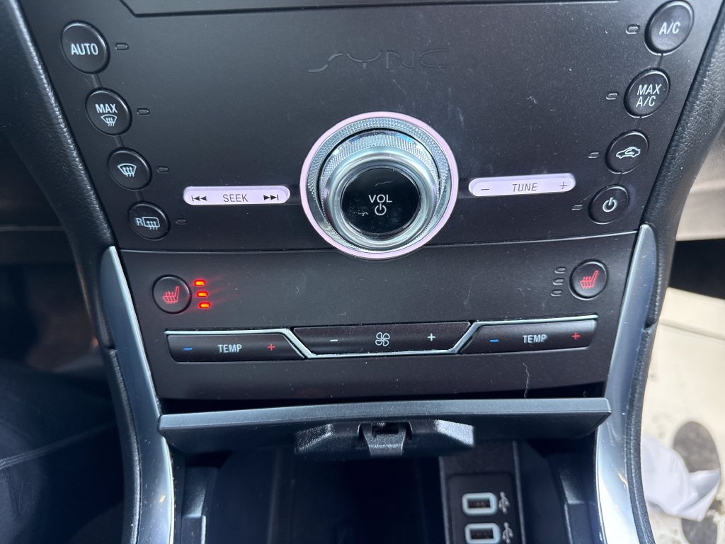 Used 2020 Ford Edge ST w/ Cold Weather Package AWD/4WD image 42