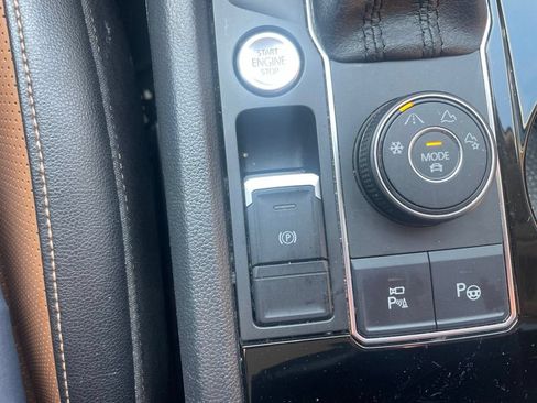 Used 2019 Volkswagen Atlas SEL Premium AWD/4WD image 14